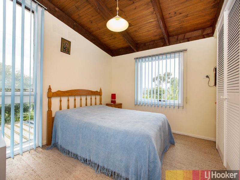 49 Oakpark Drive, Chadstone VIC 3148