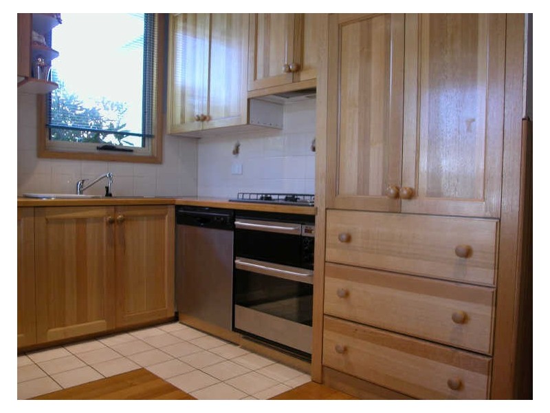 19 Colin Road, Oakleigh South VIC 3167