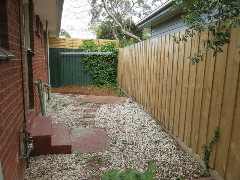 2/3 Clare Street, Parkdale VIC 3195