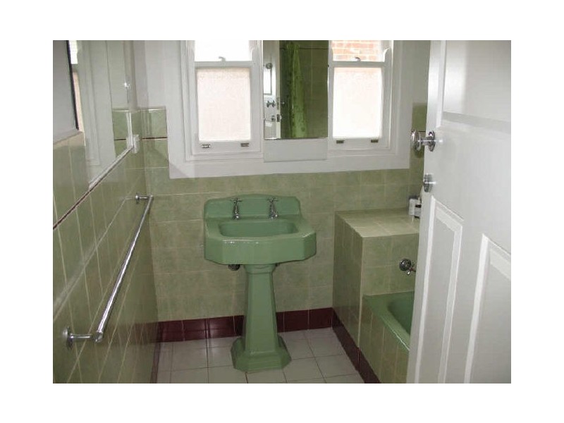 21 Andrew Street, Oakleigh VIC 3166