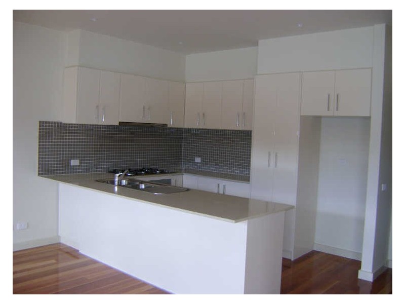 2/33 Charlton Street, Mount Waverley VIC 3149