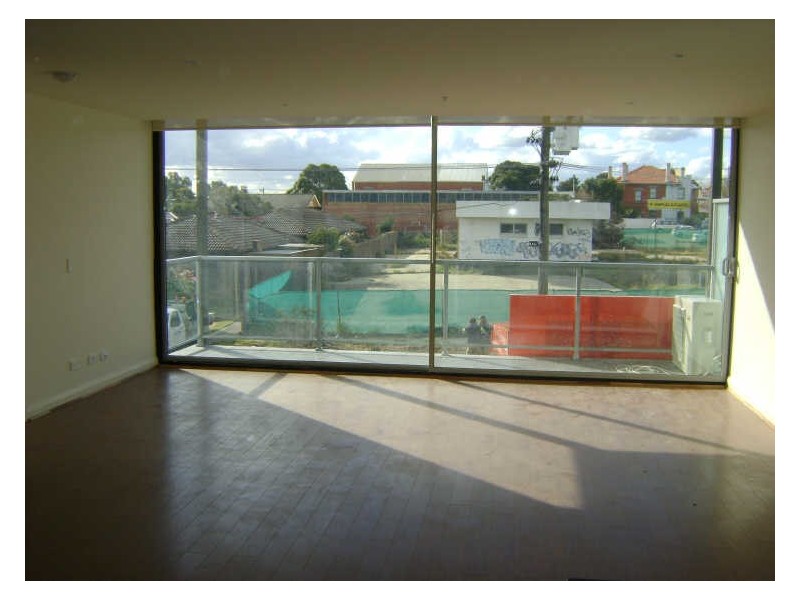 1/30 Swindon Road, Oakleigh VIC 3166