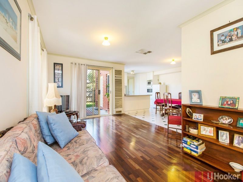 2/11 Cypress Court, Oakleigh South VIC 3167