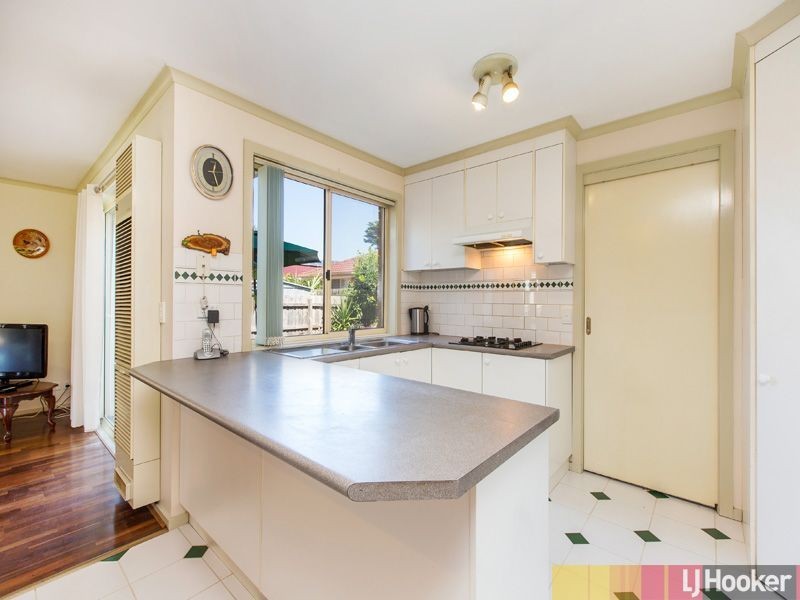 2/11 Cypress Court, Oakleigh South VIC 3167