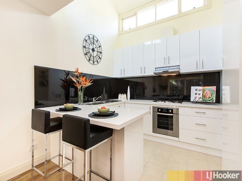 2/2 Green Gables Avenue, Malvern East VIC 3145