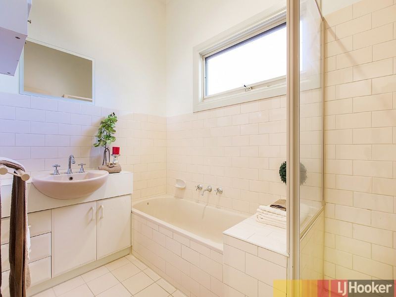 2/2 Green Gables Avenue, Malvern East VIC 3145