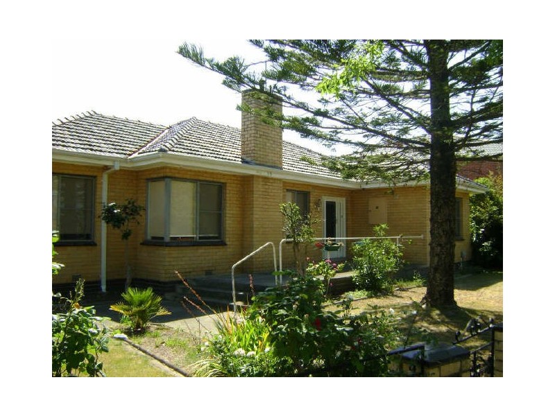 33 Swanson Street, Chadstone VIC 3148