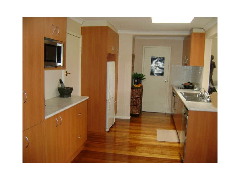 18 Merbow Street, Oakleigh VIC 3166