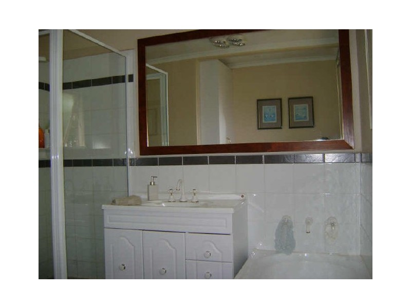 18 Merbow Street, Oakleigh VIC 3166