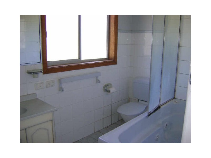 16 Birdwood Street, Bentleigh East VIC 3165