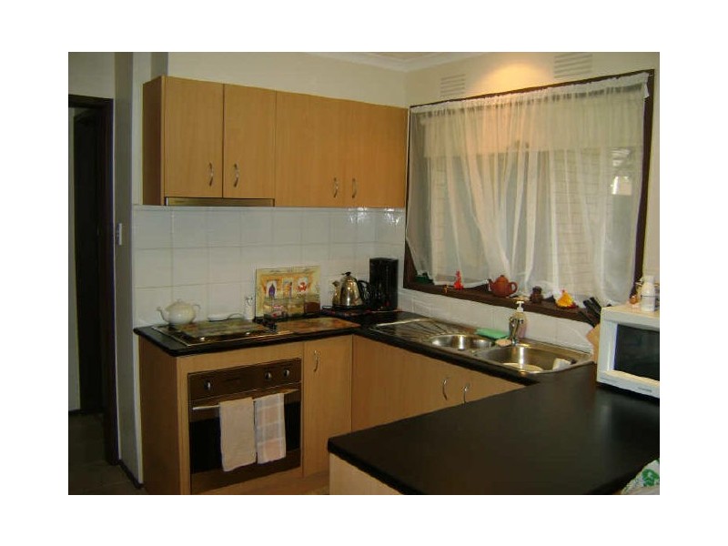 2/120 Ferntree Gully Road, Oakleigh East VIC 3166