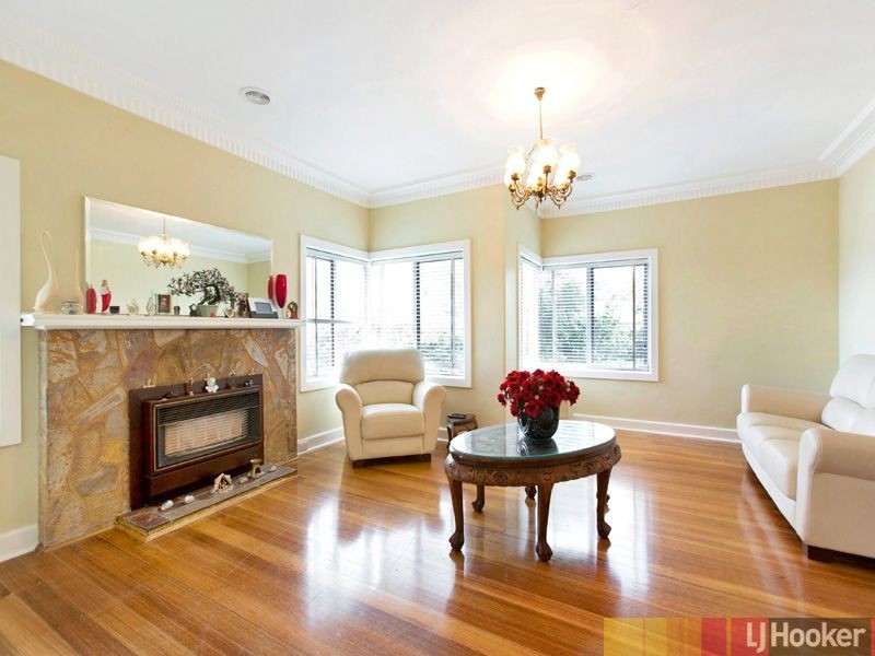 52 Ferntree Gully Road, Oakleigh East VIC 3166