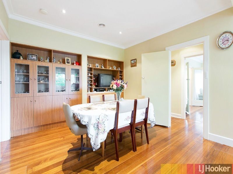 52 Ferntree Gully Road, Oakleigh East VIC 3166