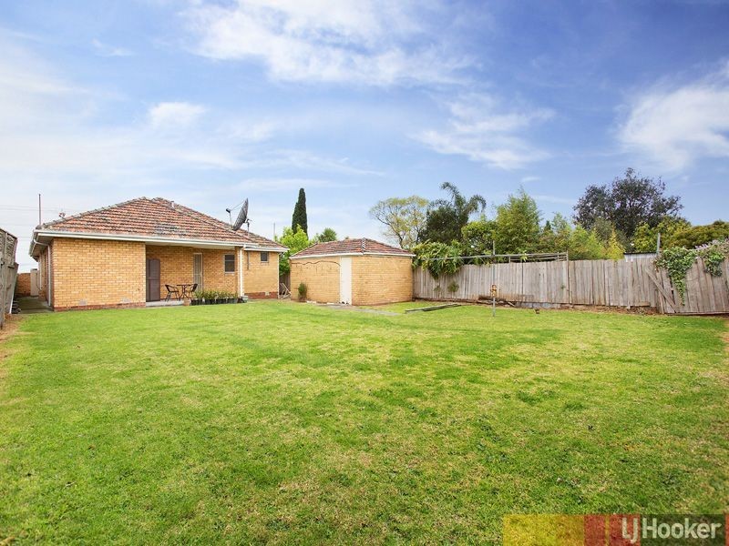 52 Ferntree Gully Road, Oakleigh East VIC 3166