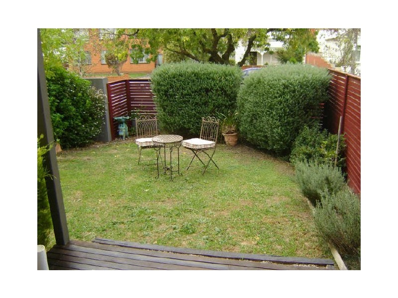 1/14 Rugby Road, Hughesdale VIC 3166