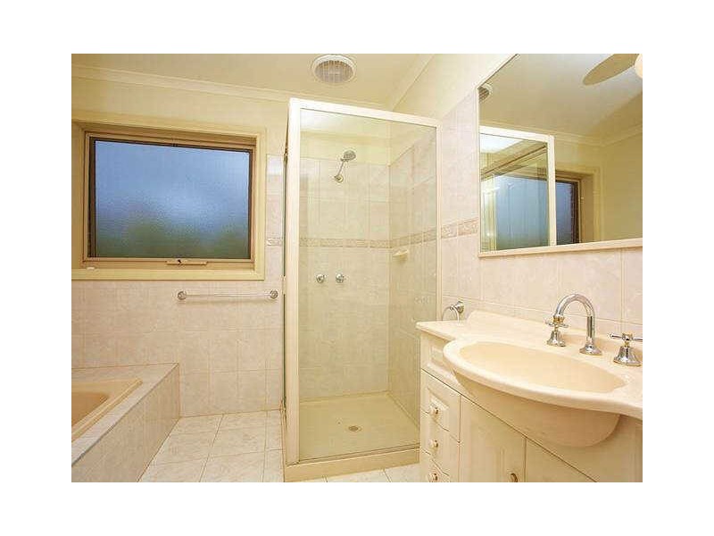 1/31 Simpson Drive, Mount Waverley VIC 3149