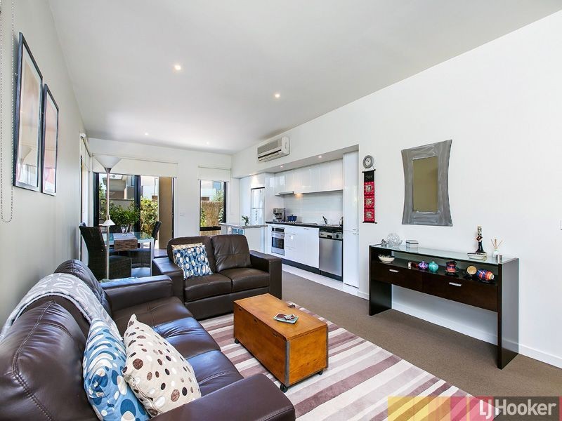 1 Leaf Court, Clayton VIC 3168