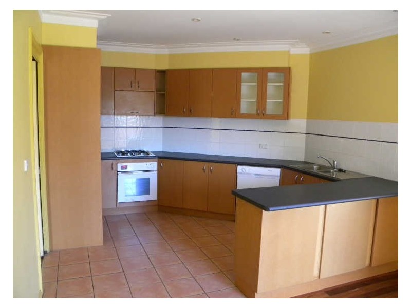 2/12 Lerina Street, Oakleigh East VIC 3166