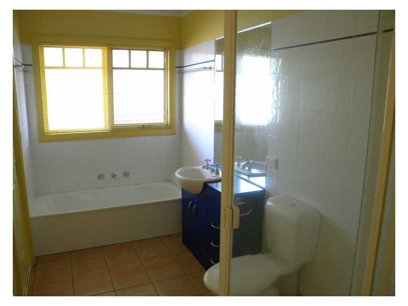 2/12 Lerina Street, Oakleigh East VIC 3166