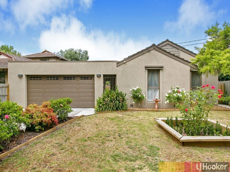 10 Murumba Drive, Oakleigh South VIC 3167