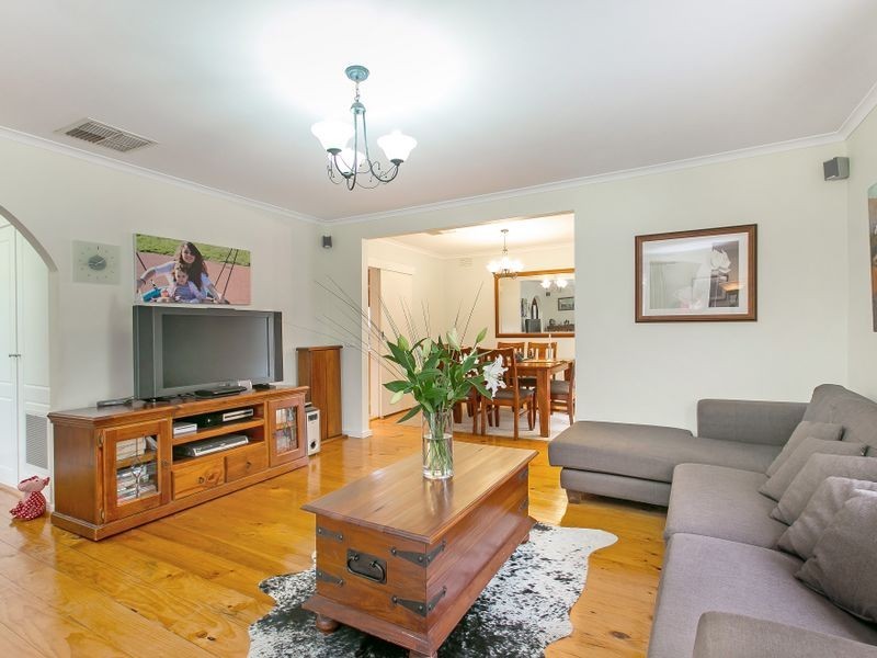 10 Murumba Drive, Oakleigh South VIC 3167