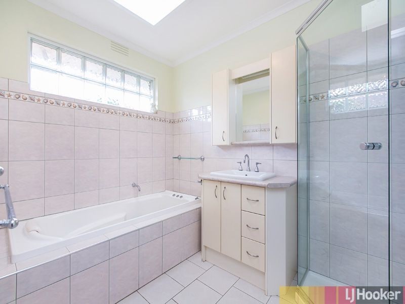 10 Murumba Drive, Oakleigh South VIC 3167