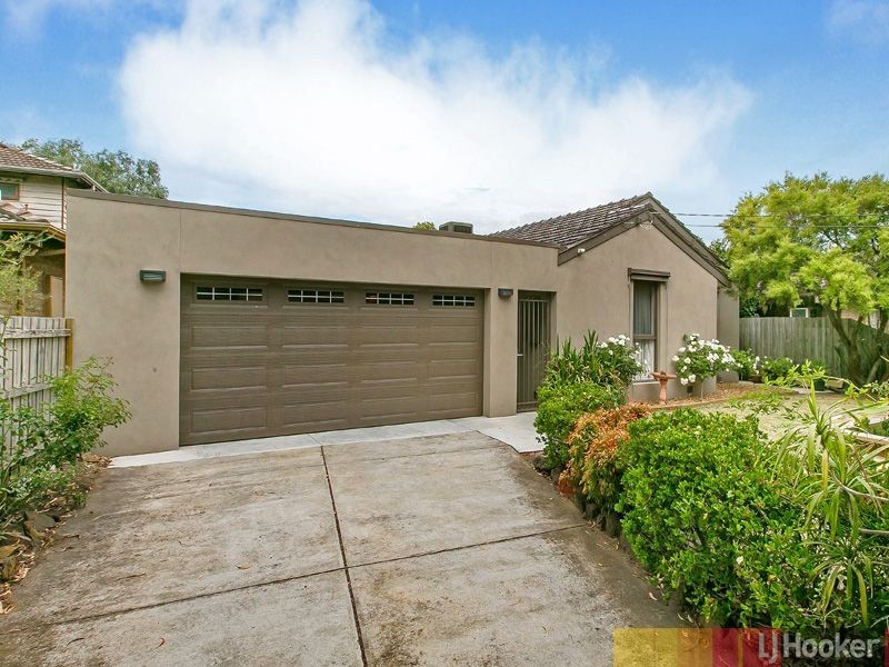 10 Murumba Drive, Oakleigh South VIC 3167