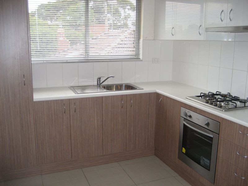 8/1927 Dandenong Road, Clayton VIC 3168