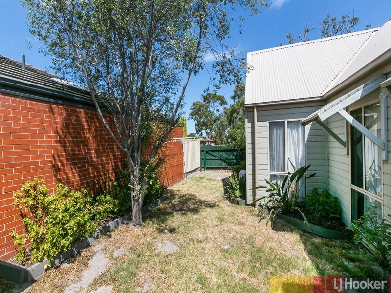 21 Benjamin Close, Bundoora VIC 3083