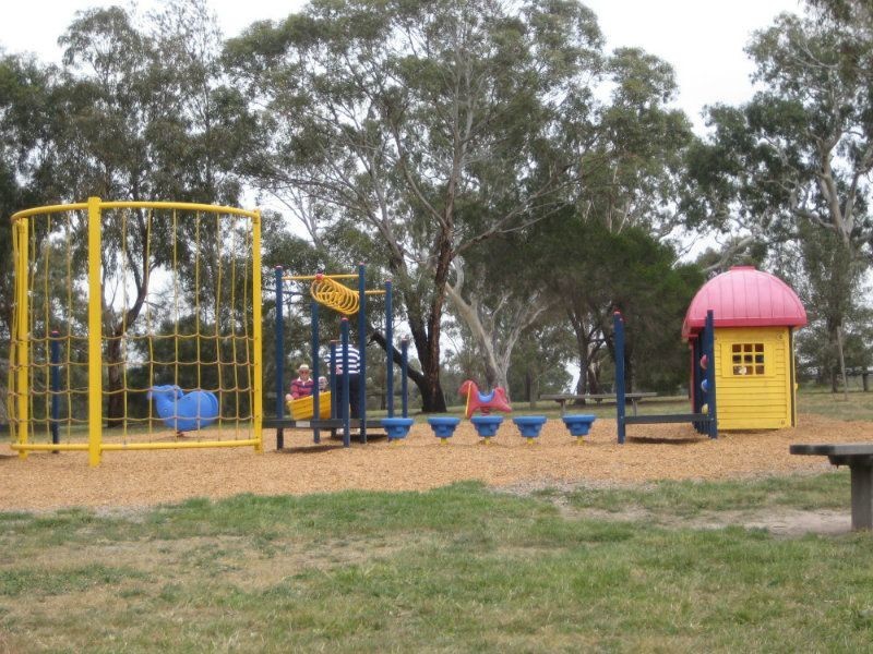 21 Benjamin Close, Bundoora VIC 3083