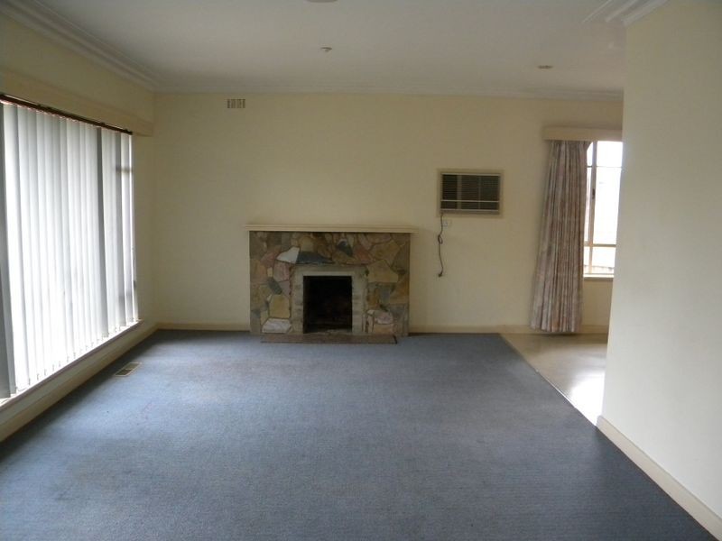 5 Churchill Avenue, Chadstone VIC 3148