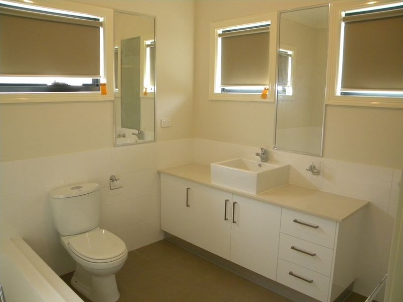 2/4 Hiscock Street, Chadstone VIC 3148