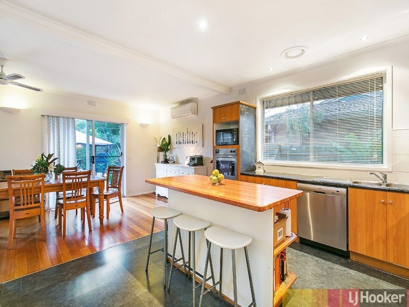 14 Murumba Drive, Oakleigh South VIC 3167