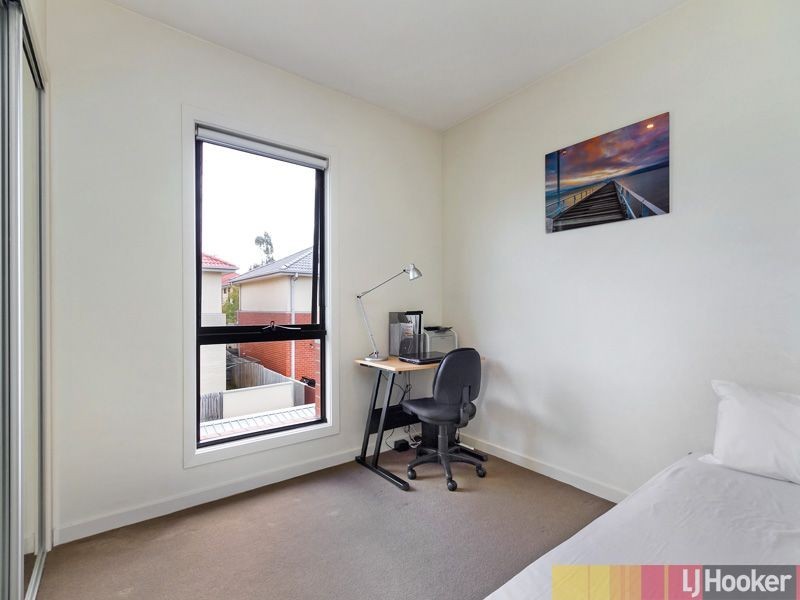 23/1 Monash Green Drive, Clayton VIC 3168