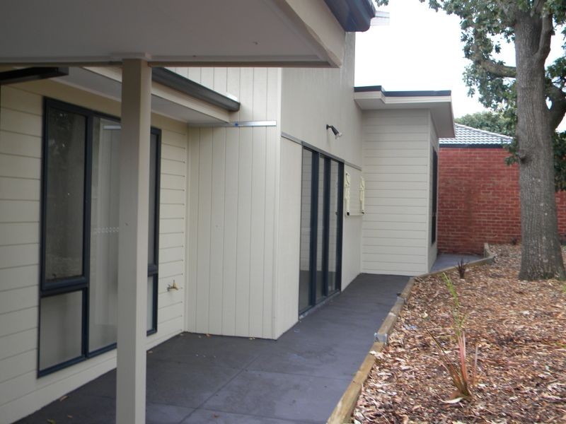 3/4 Hiscock Street, Chadstone VIC 3148