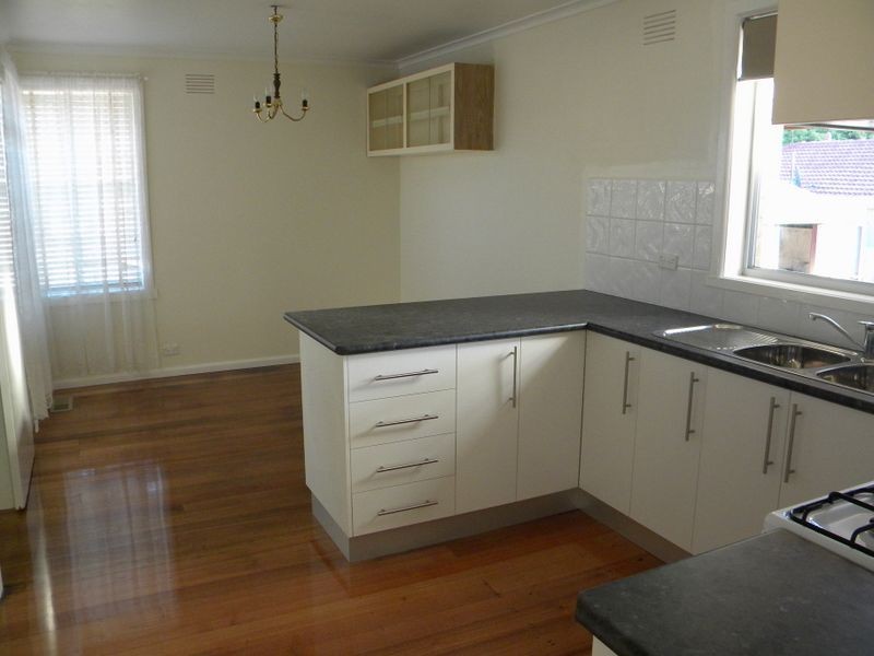 1 Simon Street, Clayton South VIC 3169