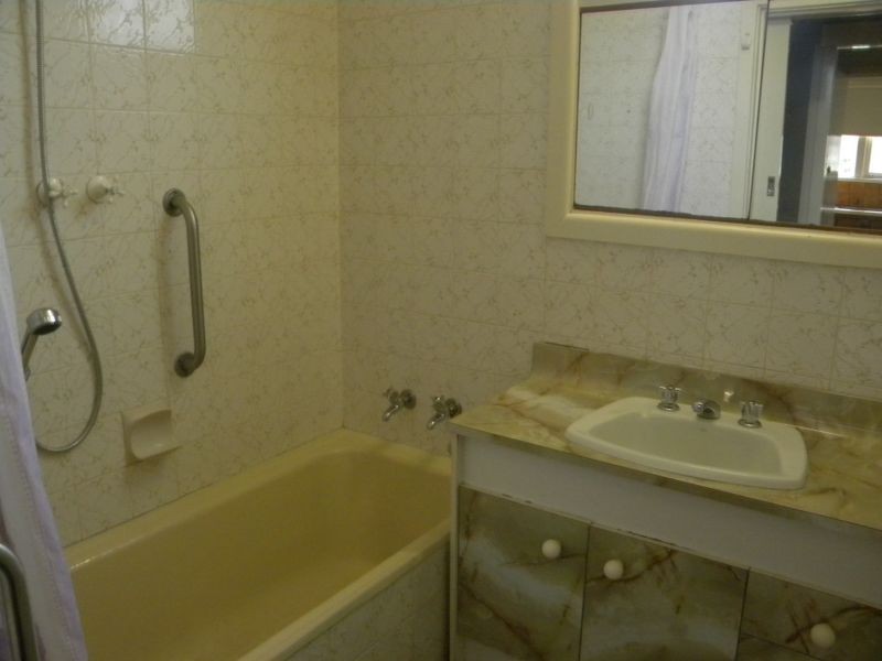 1 Hallow Street, Bentleigh East VIC 3165