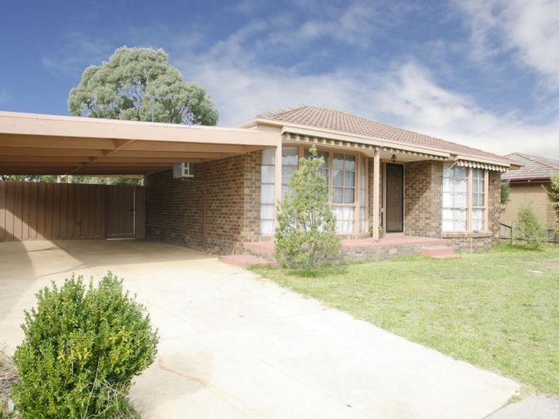 66 Dunsterville Crescent, Frankston VIC 3199
