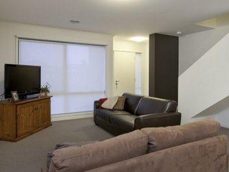 2 St James Park Drive, Mulgrave VIC 3170