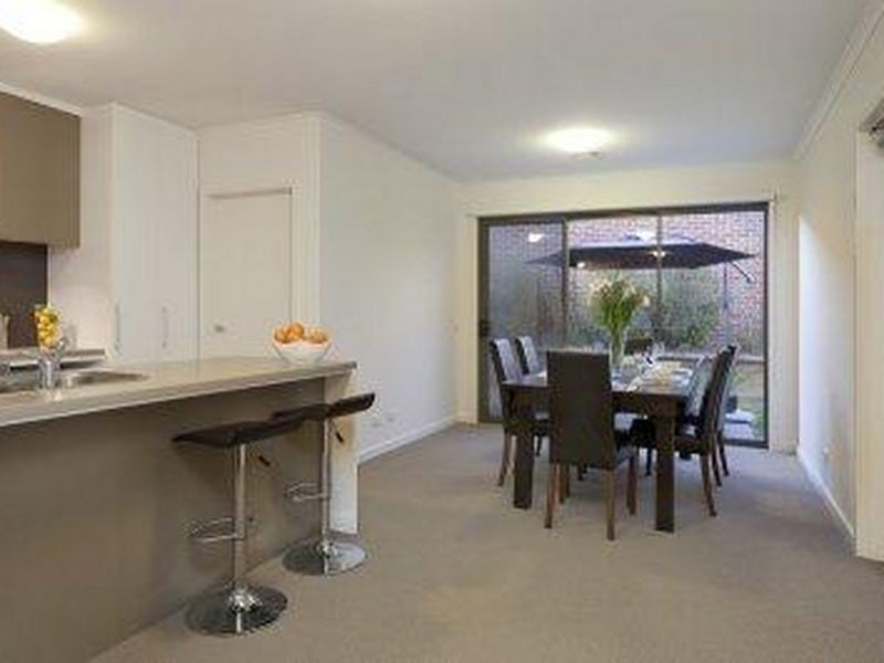 2 St James Park Drive, Mulgrave VIC 3170