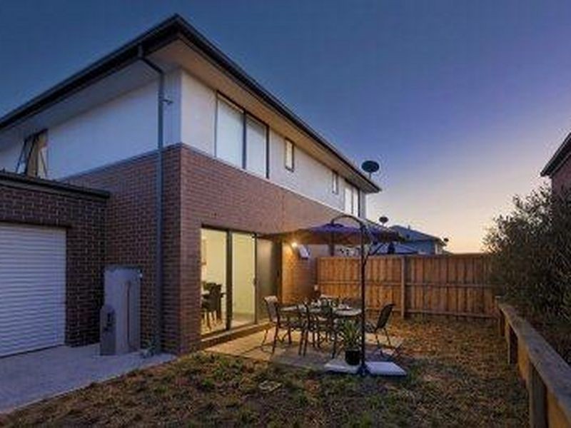 2 St James Park Drive, Mulgrave VIC 3170