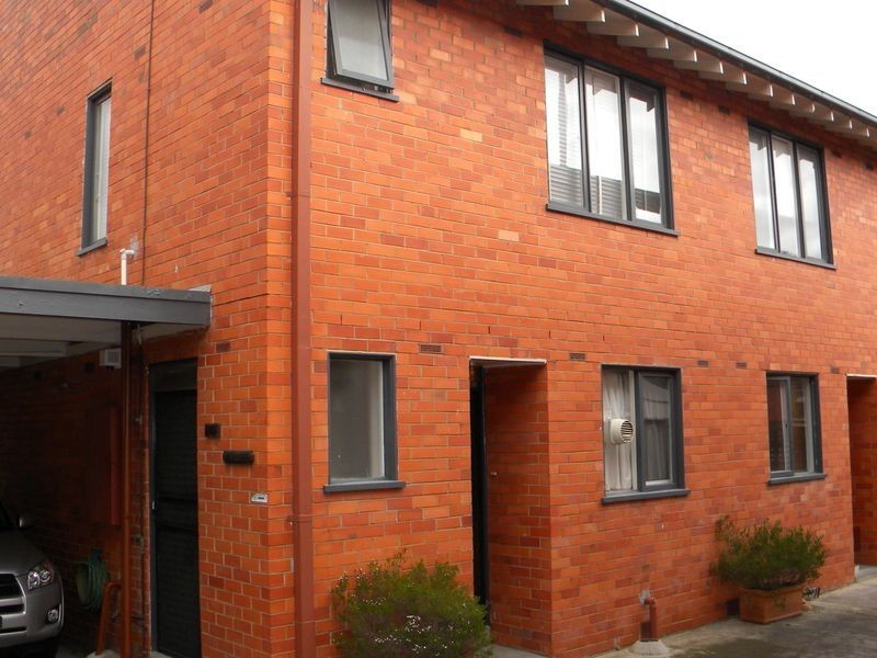 4/5 Derby Crescent, Caulfield East VIC 3145