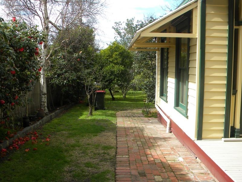 27 Clyde Street, Oakleigh VIC 3166