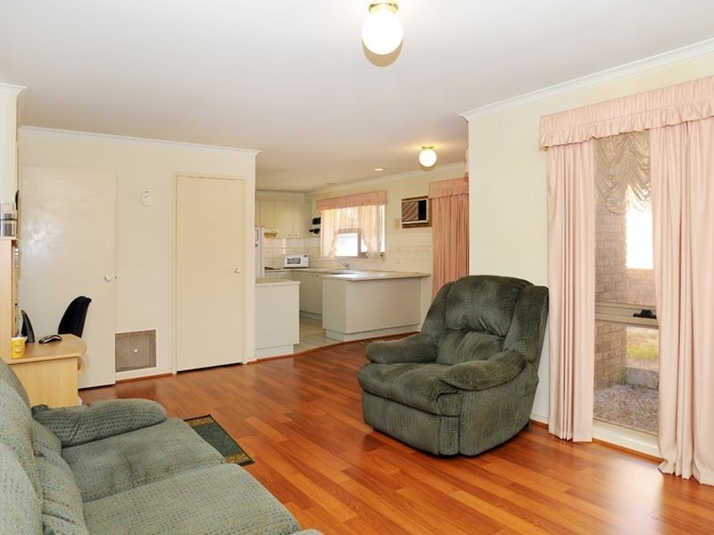 3/8-10 Golf Links Avenue, Oakleigh VIC 3166