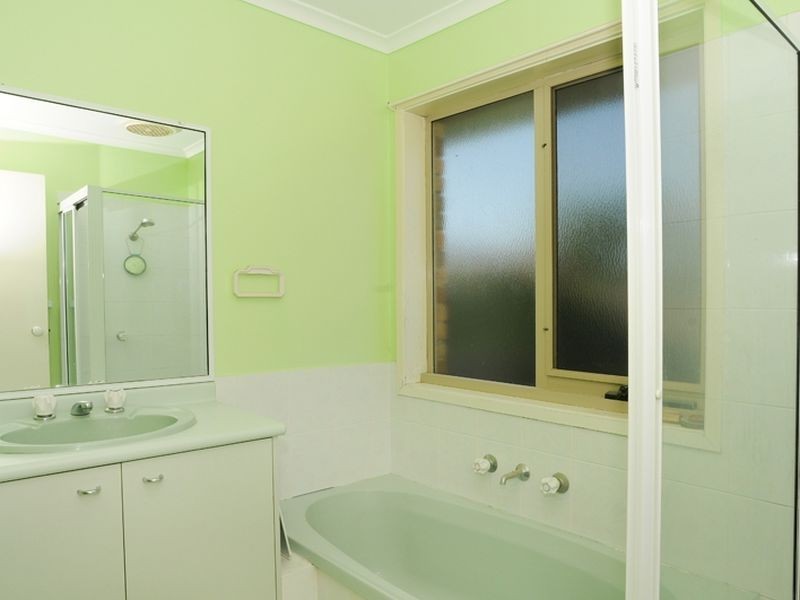 3/8-10 Golf Links Avenue, Oakleigh VIC 3166