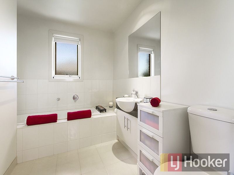 1/33 Charlton Street, Mount Waverley VIC 3149