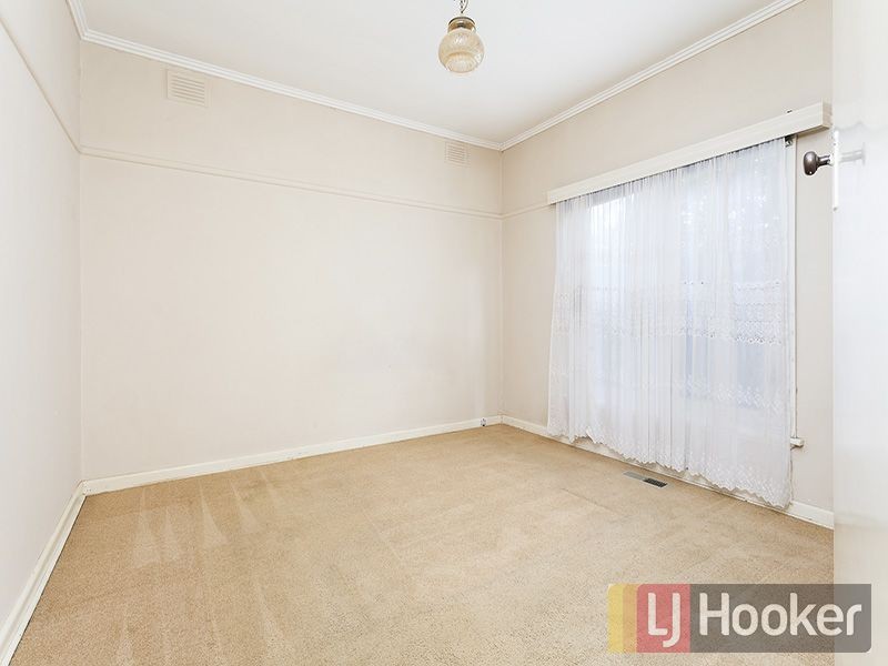 11 Bond Street, Clayton South VIC 3169