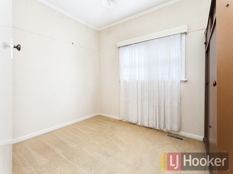 11 Bond Street, Clayton South VIC 3169