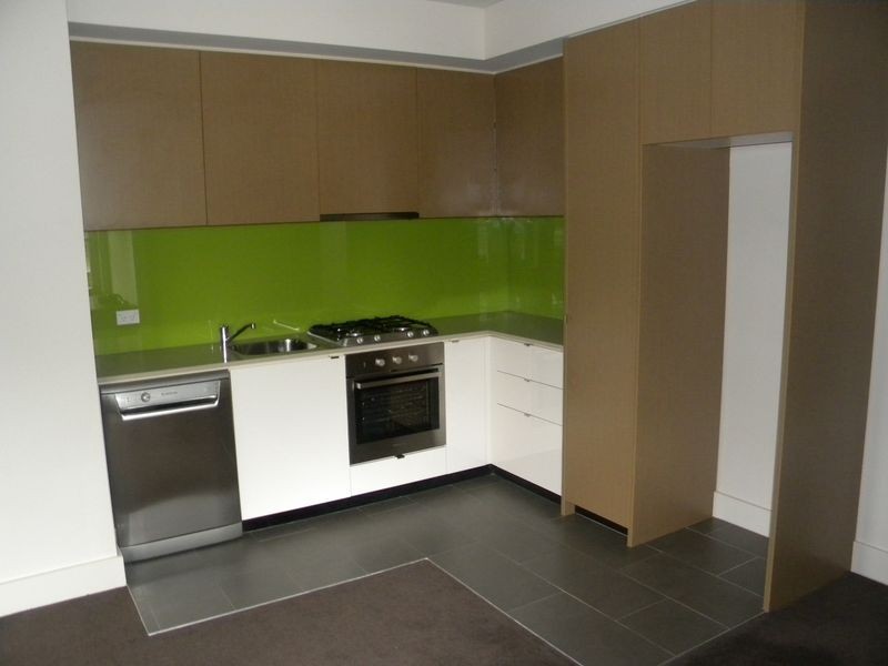 2/103 Atherton Road, Oakleigh VIC 3166