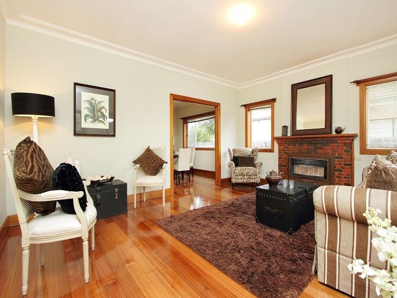 30 Moorookyle Avenue, Hughesdale VIC 3166